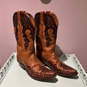 Old West Leather Cowgirl Boots. Size 9.5.